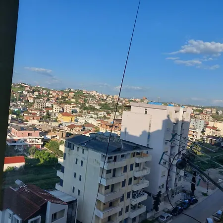на пляже с видом на море Durres