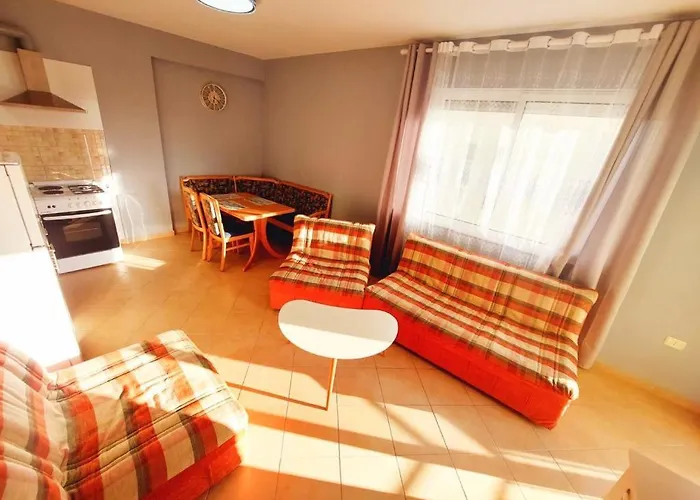 на пляже с видом на море Apartment